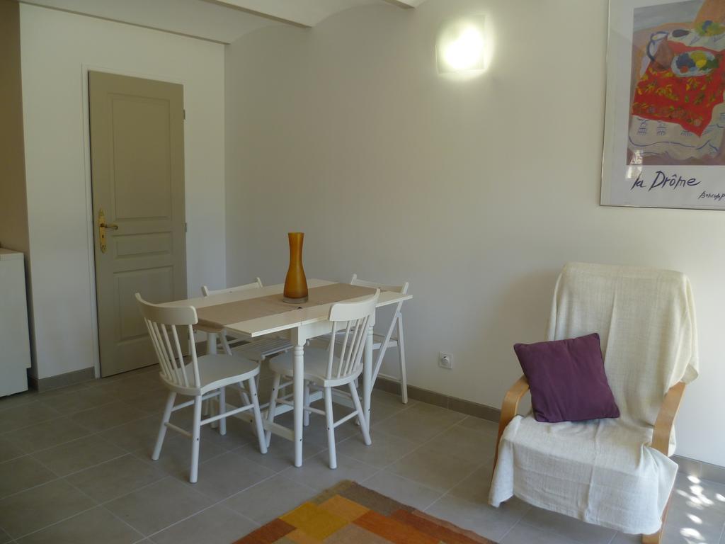 Les Beaux Chenes Villa Pont-de-Barret Екстериор снимка